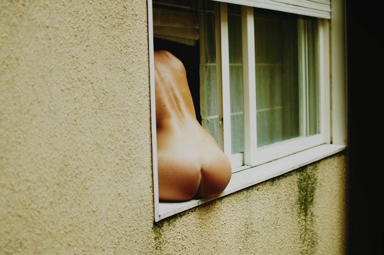 Голая соседка-обнаженные фото девушки