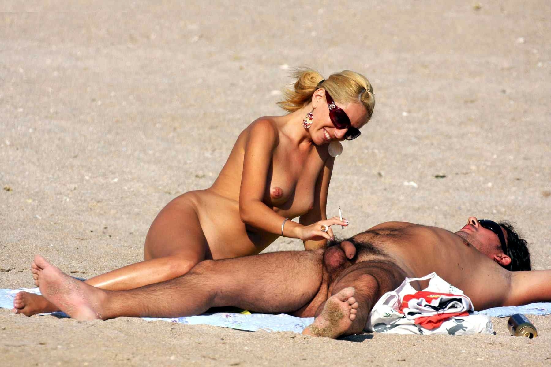 Порно Нудисты На Пляже Смотреть Бесплатно