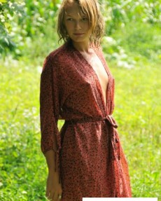 Голые русские - Селянке пора раздеваться