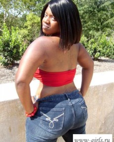Голые негритянки - Негритянки узкие в талии но массивные в ягодицах