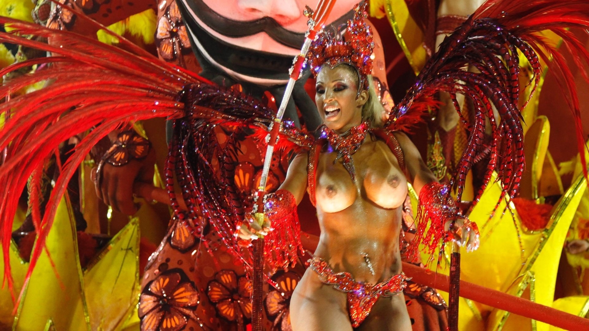 Sinful Samba: 20 Sexy Images of O Que Significa o Carnaval Festivities
