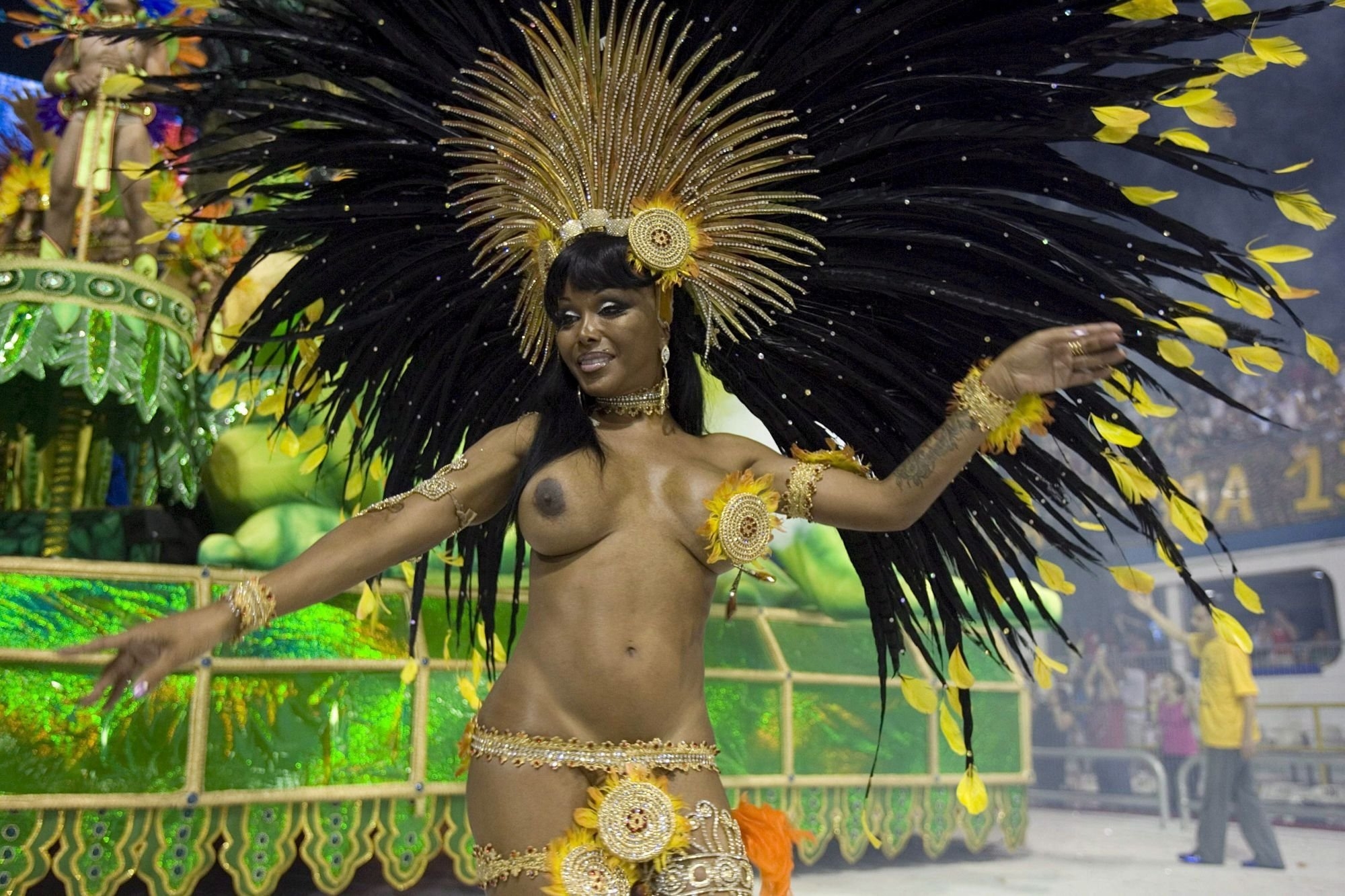 бразильском карнавале порно оргии фото 60