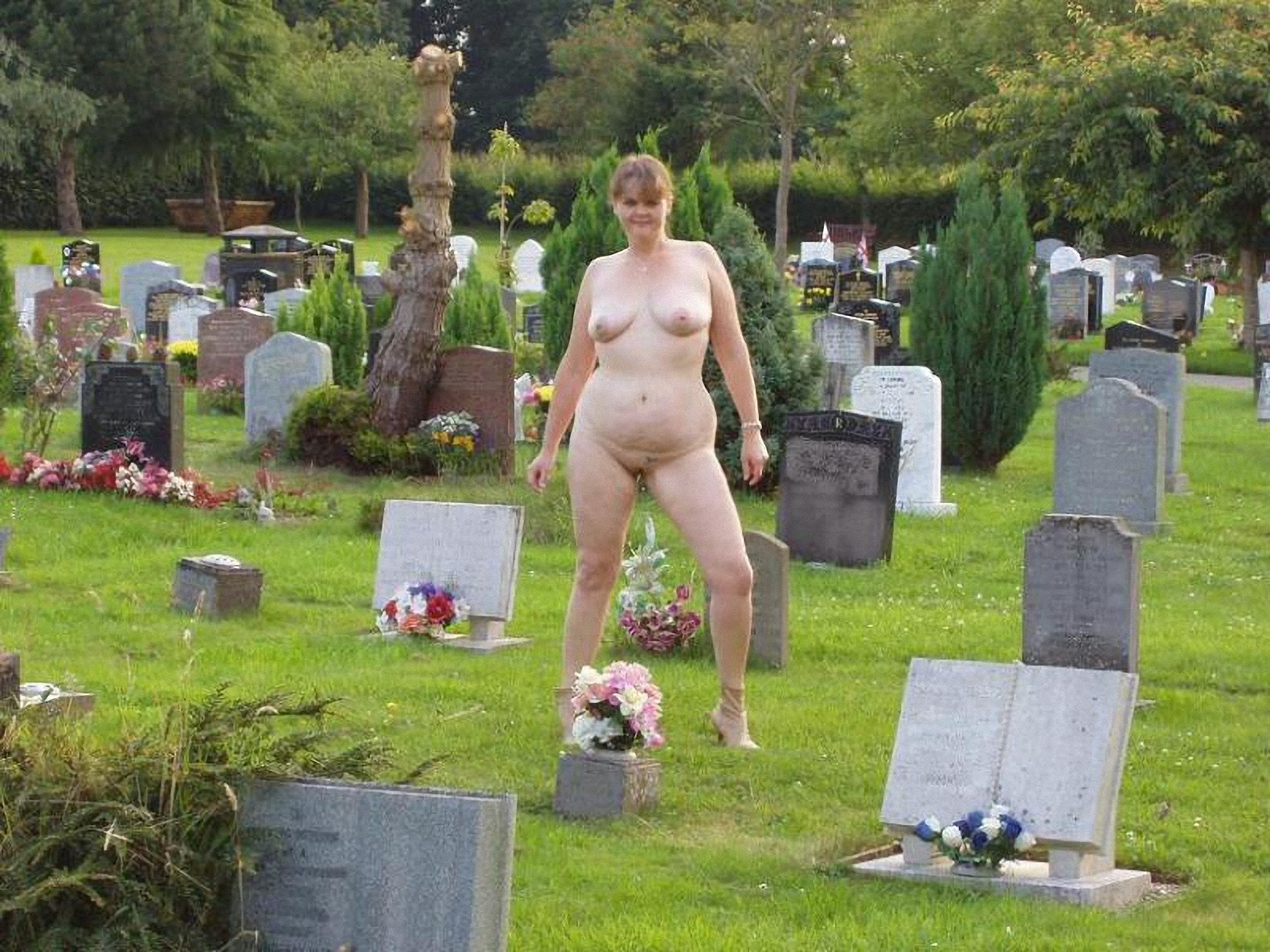 Cemetary Porn