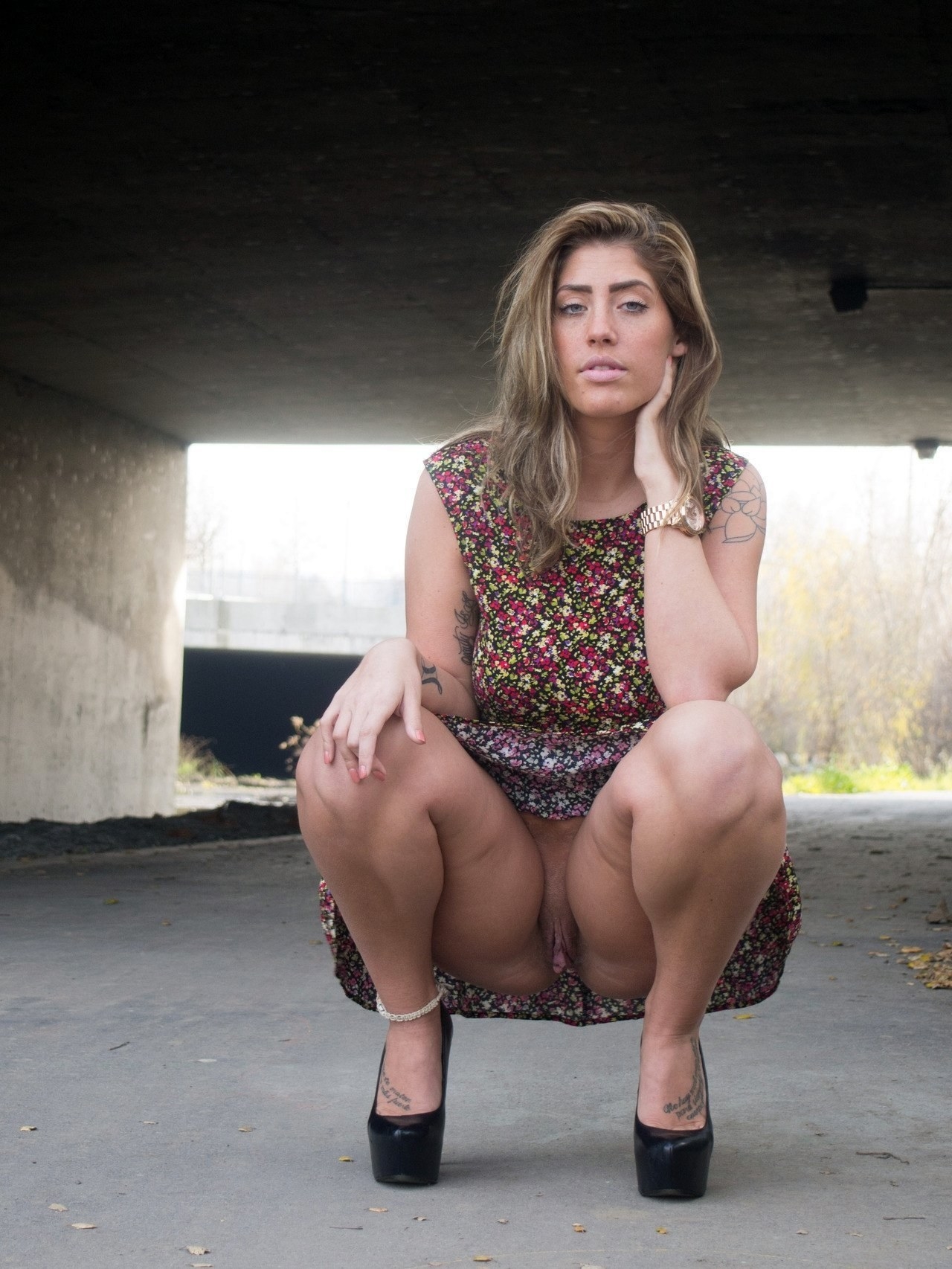 Squatting upskirt