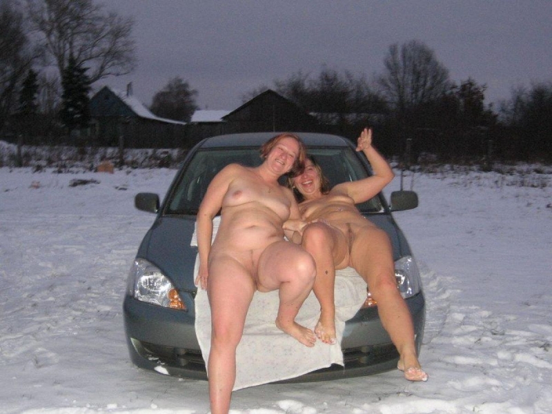 Голая зимой в машине частное